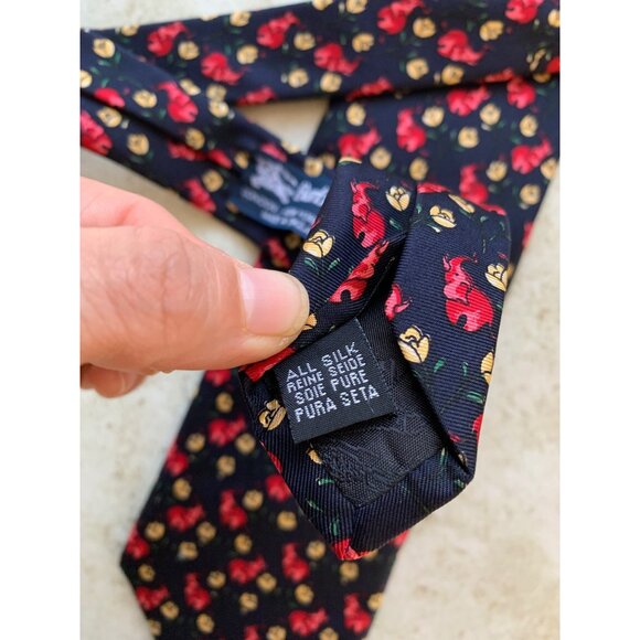 Burberrys Silk Tie With Red Fox & Yellow Flower Pattern Made In England - Picture 4 of 7